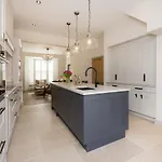 Διαμέρισμα Townhouse By Serviced Χαρογκέιτ