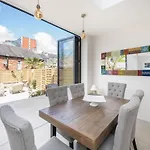 Townhouse By Serviced Διαμέρισμα