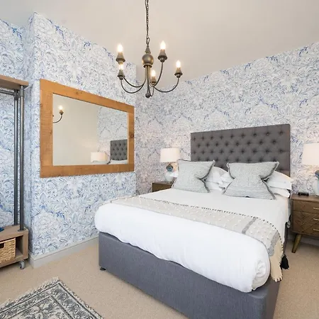 Townhouse By Serviced Daire *