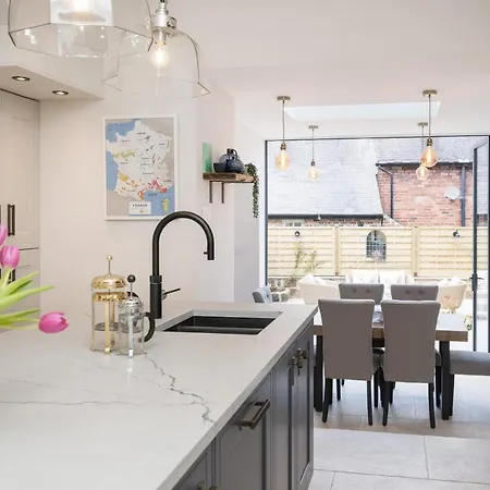 Townhouse By Serviced * Harrogate