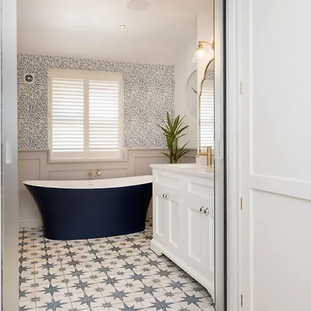 Townhouse By Serviced