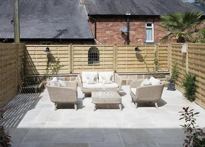 Townhouse By Serviced