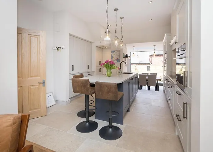 Townhouse By Serviced Apartamento *